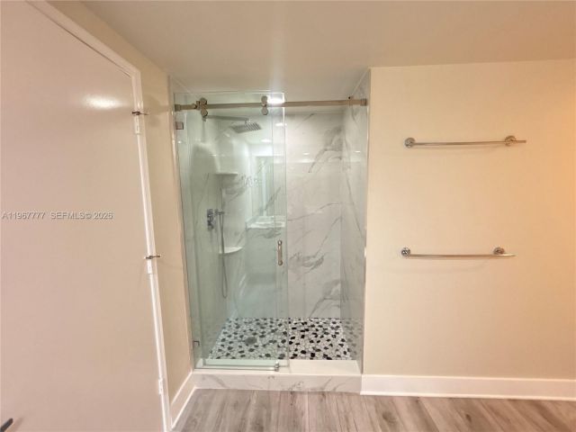 Apartment for rent  Unit #2007 - photo 7461374