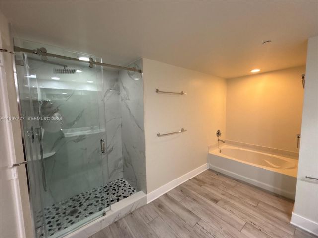 Apartment for rent  Unit #2007 - photo 7461375