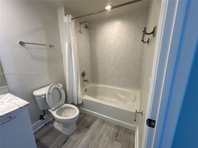 Apartment for rent  Unit #2007 - photo 7461377