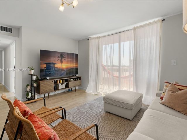 Apartment for sale  Unit #408 - photo 7445691