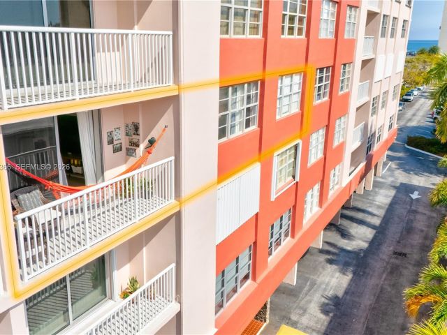 Apartment for sale  Unit #408 - photo 7445700