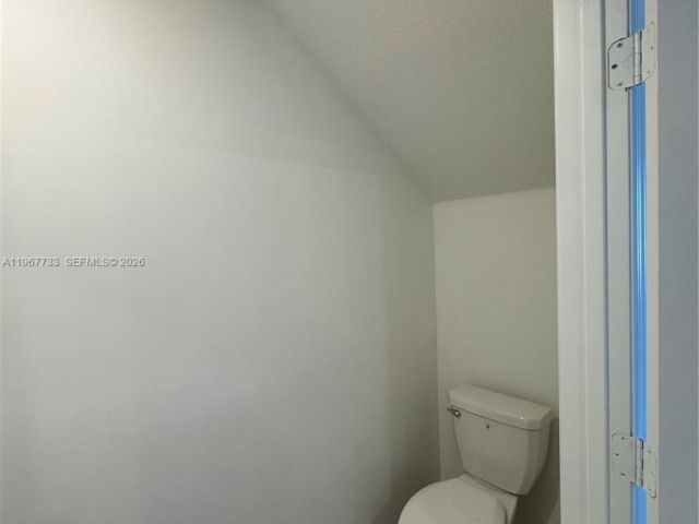 3-bedroom home for rent in Miami - 12420 SW 248 ST 7 - MondialRealty