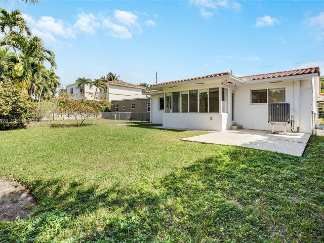 Home for rent at 9372 Abbott Ave - photo 7446204