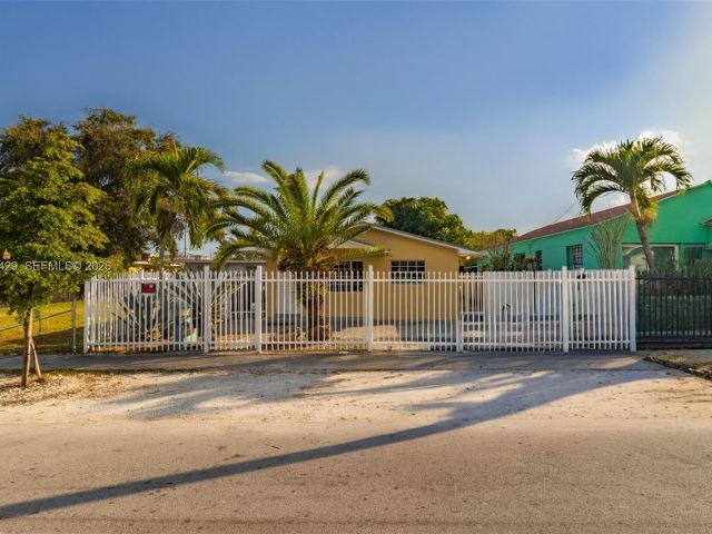 Home for sale at 1518 NW 65th St - photo 7446047