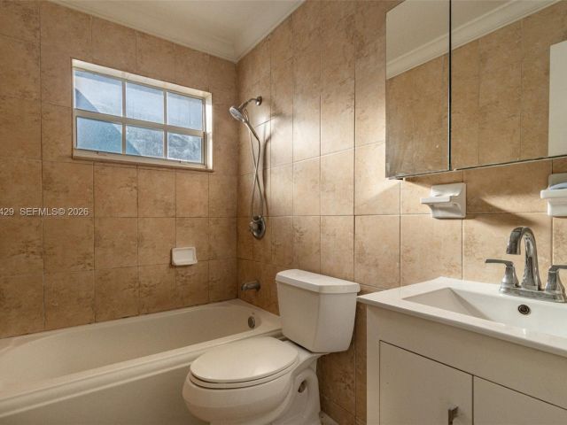 Home for sale at 1518 NW 65th St - photo 7446059