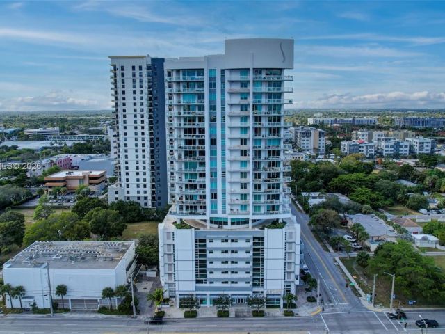 1-bedroom condo for rent in Fort Lauderdale - 315 NE 3rd Ave 902 - MondialRealty