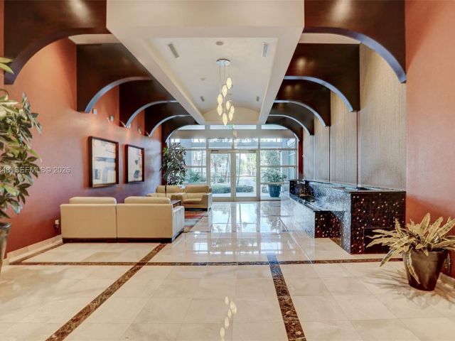 1-bedroom condo for rent in Fort Lauderdale - 315 NE 3rd Ave 902 - MondialRealty