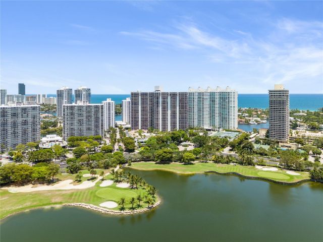 Apartment for sale  Unit #403 - photo 7448660