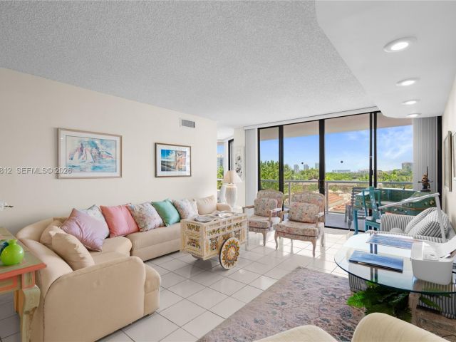 Apartment for sale  Unit #403 - photo 7448666