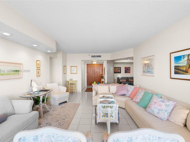 Apartment for sale  Unit #403 - photo 7448667