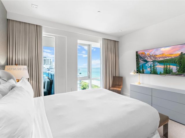 Apartment for sale  Unit #PH-1705 - photo 7446447