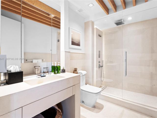 Apartment for sale  Unit #PH-1705 - photo 7446452