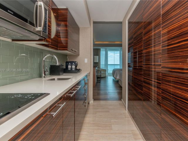 Apartment for sale  Unit #H1715 - photo 7498011