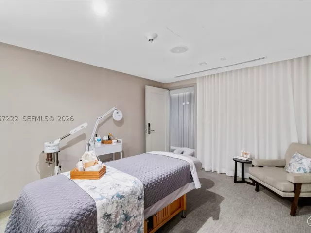condo for sale in Fort Lauderdale - 551 N Fort Lauderdale Beach Blvd H1715 - MondialRealty