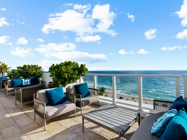 condo for sale in Fort Lauderdale - 551 N Fort Lauderdale Beach Blvd H1715 - MondialRealty