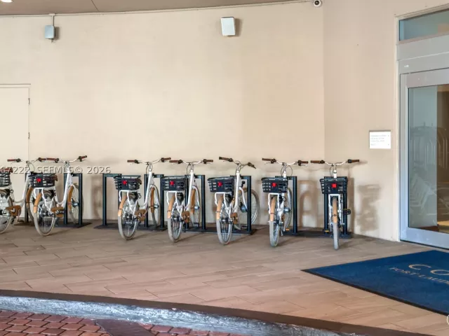 condo for sale in Fort Lauderdale - 551 N Fort Lauderdale Beach Blvd H1715 - MondialRealty