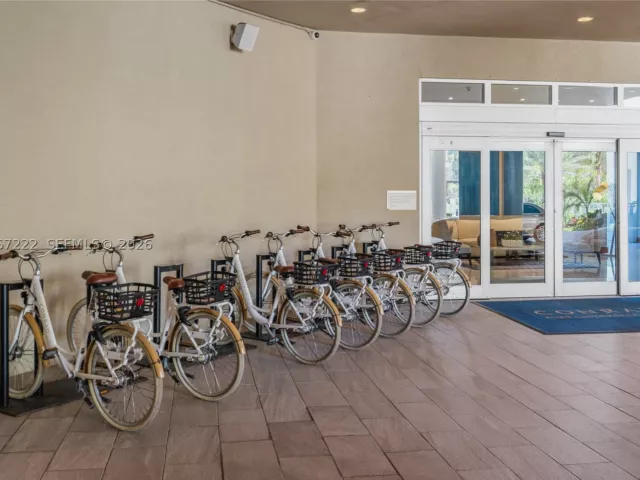 condo for sale in Fort Lauderdale - 551 N Fort Lauderdale Beach Blvd H1715 - MondialRealty