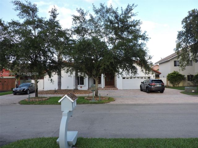 Home for rent at 10753 SW 142nd Ct 0 - photo 7449419