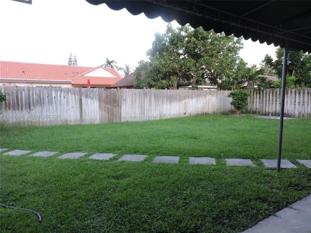 Home for rent at 10753 SW 142nd Ct 0 - photo 7449438