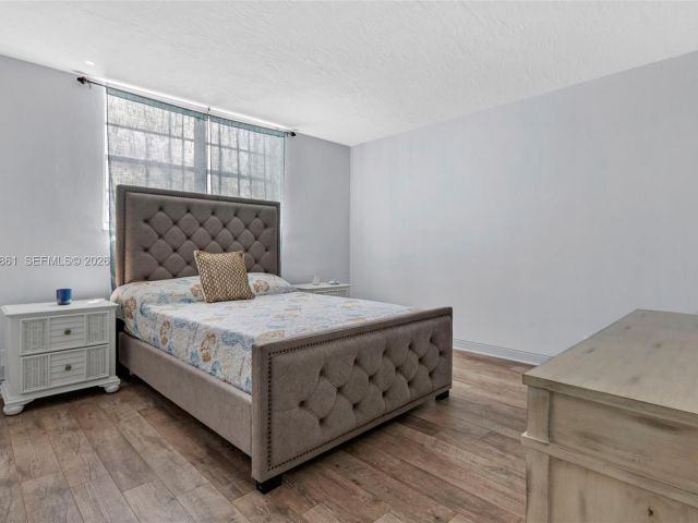 Apartment for sale  Unit #1122 - photo 7466592