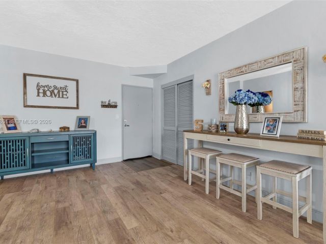 Apartment for sale  Unit #1122 - photo 7466599