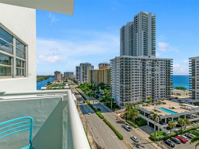 Apartment for sale  Unit #1122 - photo 7466602