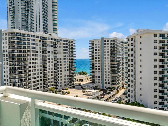 Apartment for sale  Unit #1122 - photo 7466603