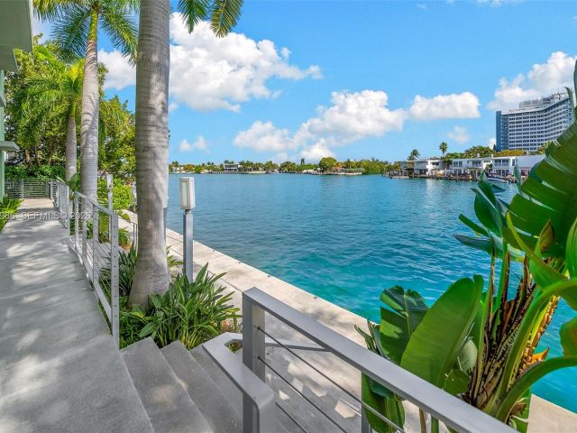 Home for sale at 95 N Shore Dr - photo 7468325