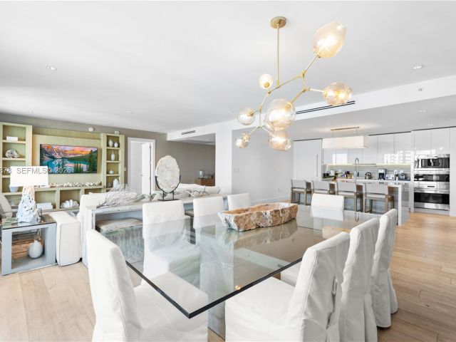 Apartment for sale  Unit #PH-1703 - photo 7446419