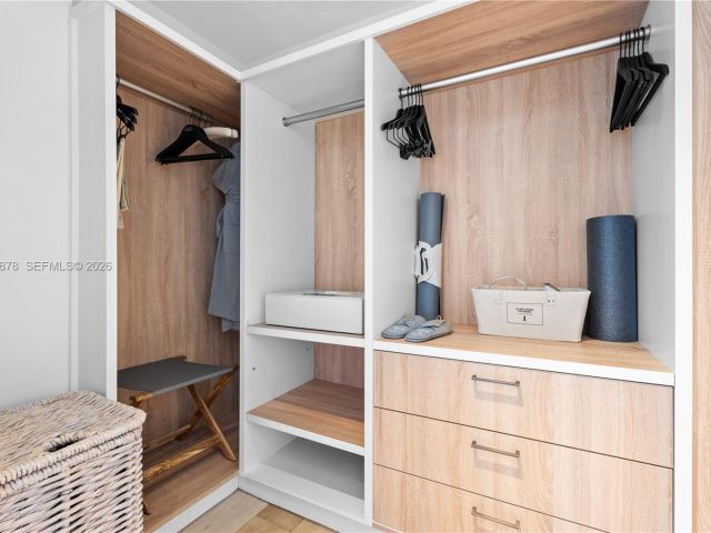 Apartment for sale  Unit #PH-1703 - photo 7446424