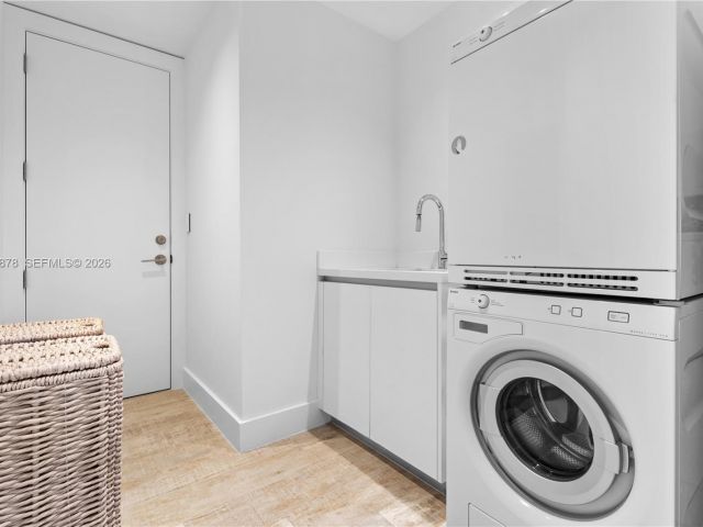 Apartment for sale  Unit #PH-1703 - photo 7446433