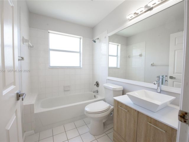 3-bedroom home for sale in Homestead - 452 SE 20th Dr - MondialRealty