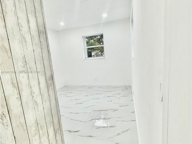 Home for rent at 1409 NE 151st Ter 1409 - photo 7480938