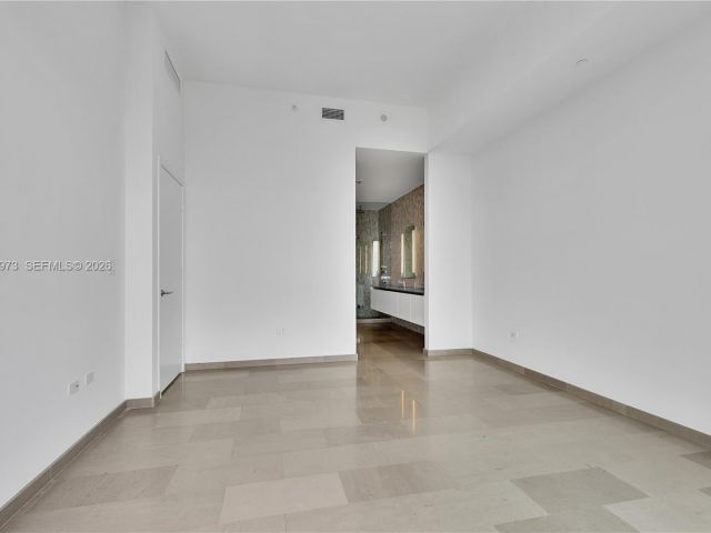 Apartment for sale  Unit #4110 - photo 7446572