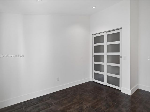 Home for sale at 1113 N Victoria Park Rd - photo 7483429