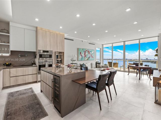 Apartment for sale  Unit #3407 - photo 7494766