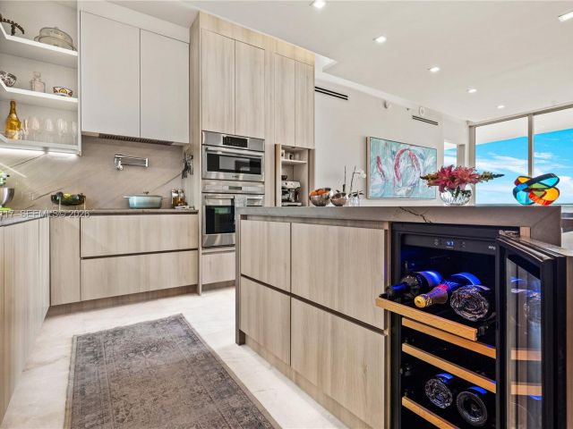 Apartment for sale  Unit #3407 - photo 7494777