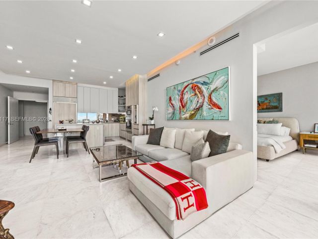 Apartment for sale  Unit #3407 - photo 7494779