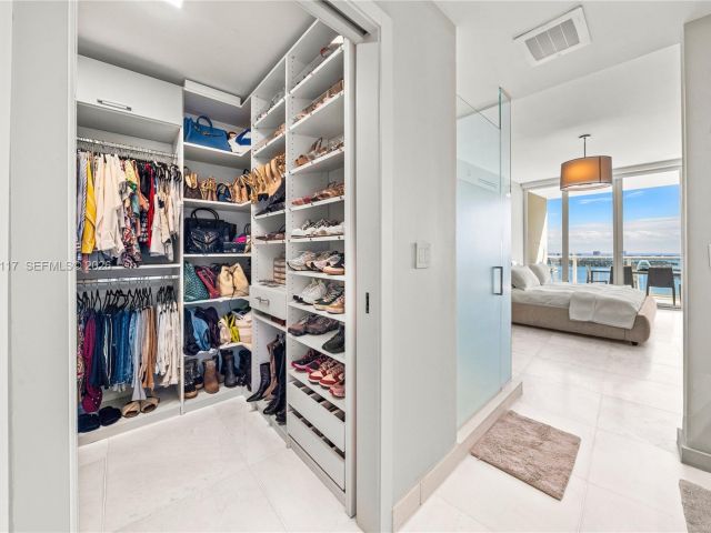 Apartment for sale  Unit #3407 - photo 7494784