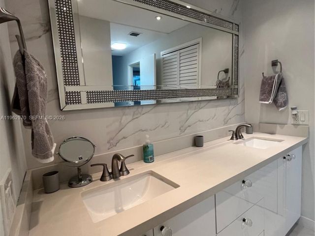 Apartment for rent  Unit #1510 - photo 7500950