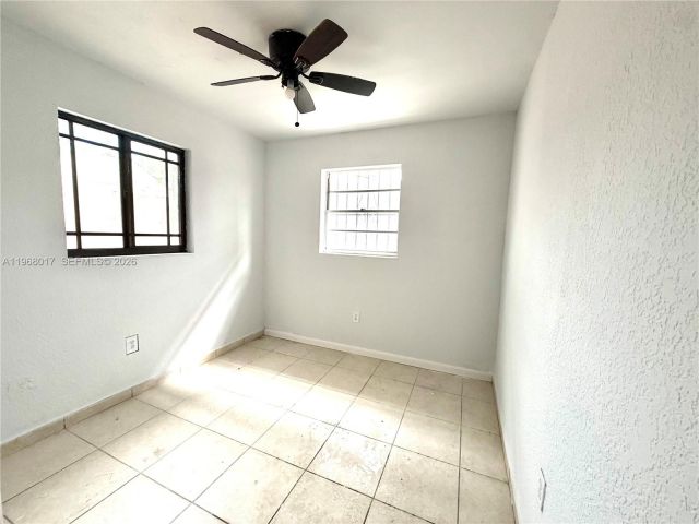 3-bedroom home for rent in Miami - 137xx SW 32nd St - MondialRealty
