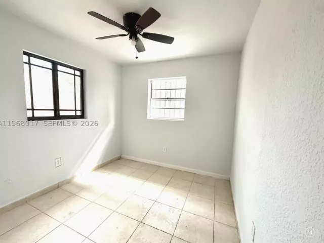3-bedroom home for rent in Miami - 137xx SW 32nd St - MondialRealty