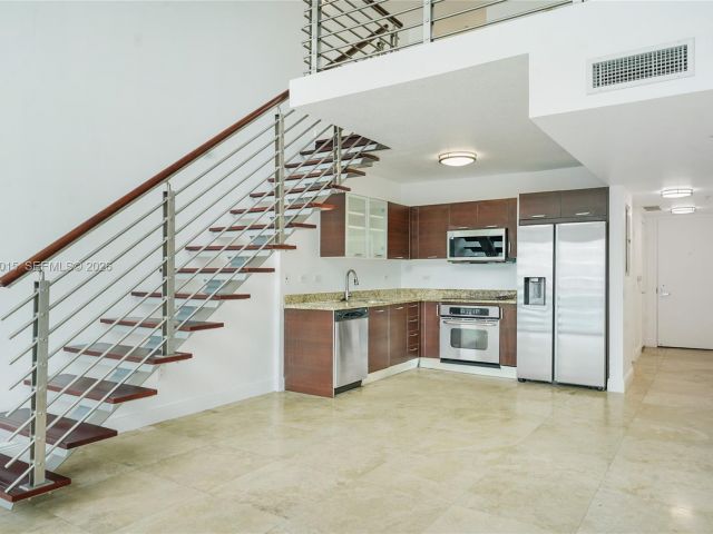 Apartment for rent  Unit #1514 - photo 7447577