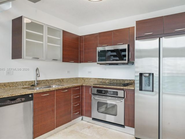 Apartment for rent  Unit #1514 - photo 7447578