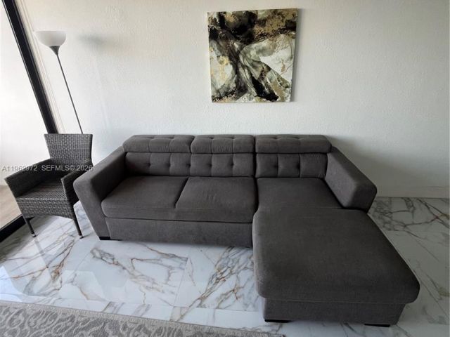 Apartment for rent  Unit # - photo 7500916