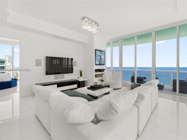 Apartment for rent  Unit #3501 - photo 7448129