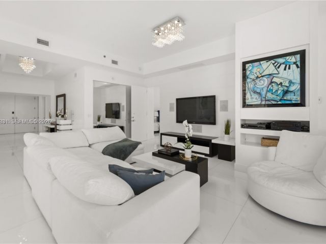 Apartment for rent  Unit #3501 - photo 7448130