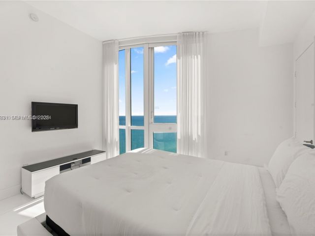 Apartment for rent  Unit #3501 - photo 7448143