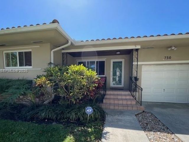 Home for rent at 750 NE 72nd Ter - photo 7446080