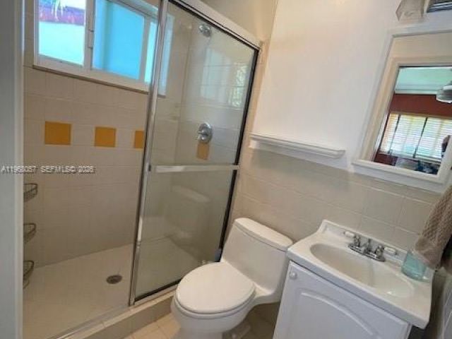 Home for rent at 750 NE 72nd Ter - photo 7446089